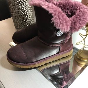 UGG Australia Bailey Button Suede Kids Boots .